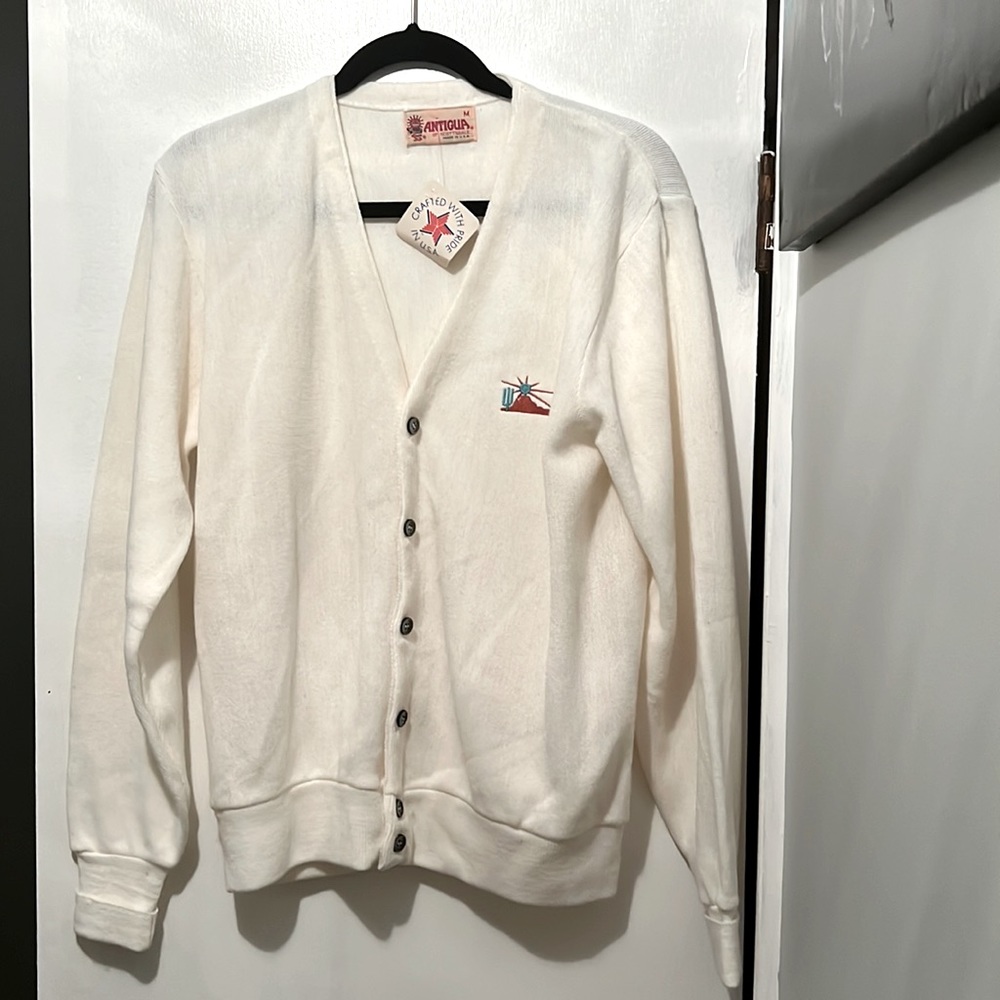 NWT Vintage Antigua Of Scottsdale Embroidered Cardigan Medium